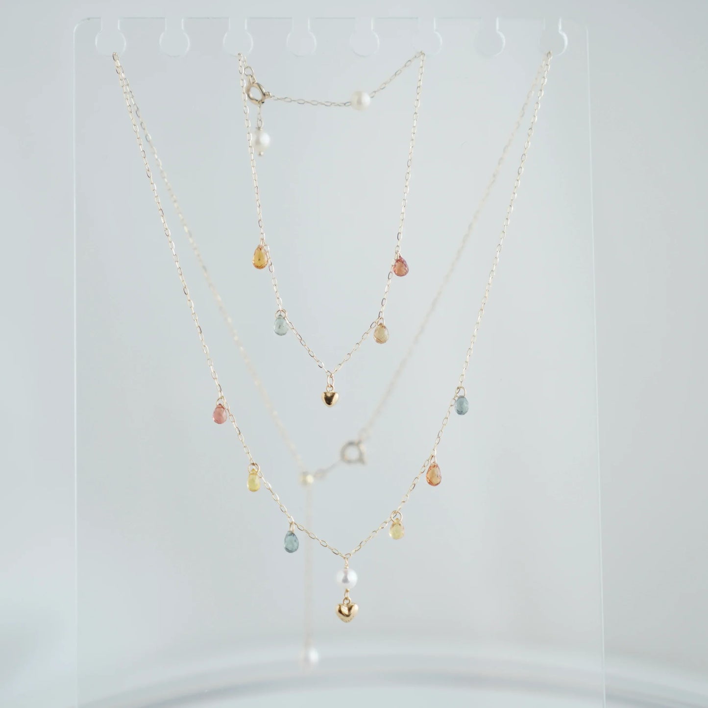 골드 하트 아코야 진주 혼합 색상 사파이어 스테이션 팔찌 10K 골드