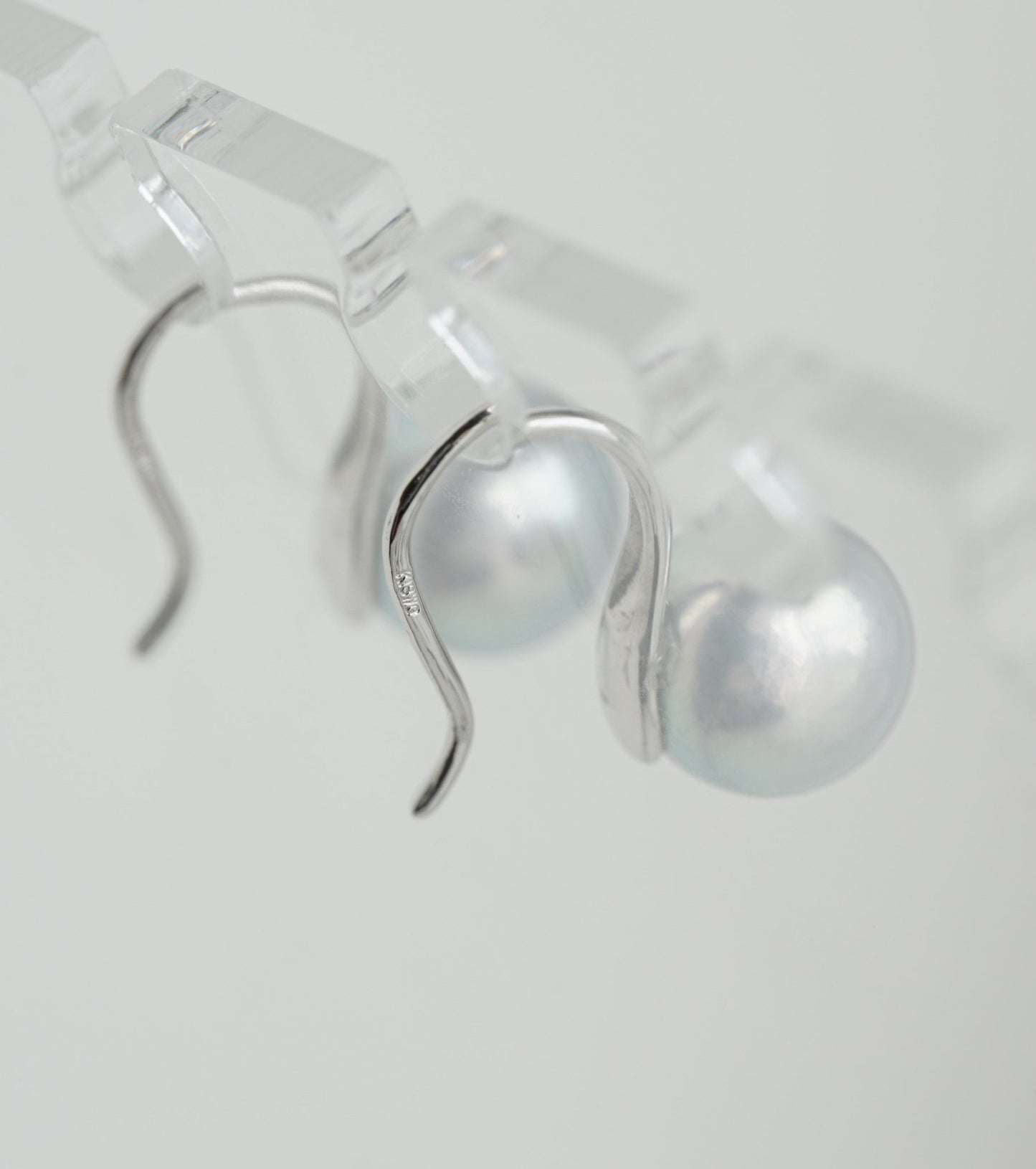 7mm Natural Silver Gray Akoya Pearl Drop Hook Earrings 18K White Gold - KOKOPEARLJEWELRY - 7