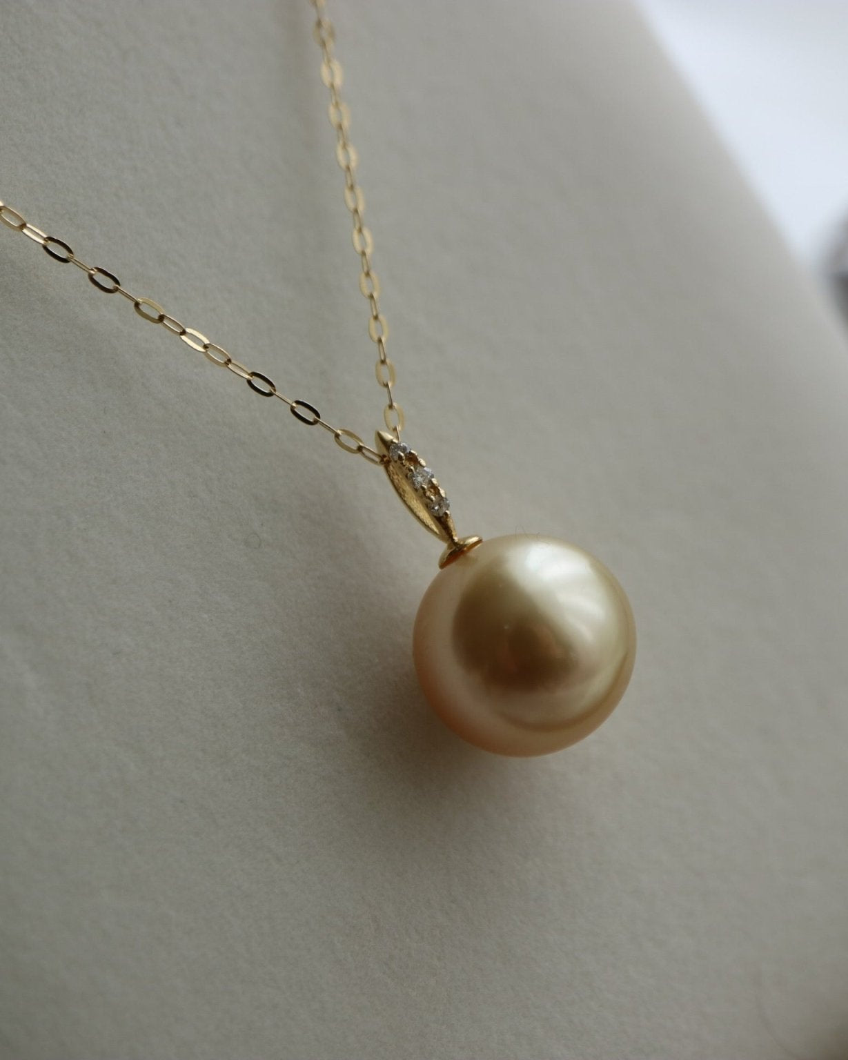 11mm Golden South Sea Pearl Diamond Pendant Necklac 18K Yellow Gold - KOKOPEARLJEWELRY - 7