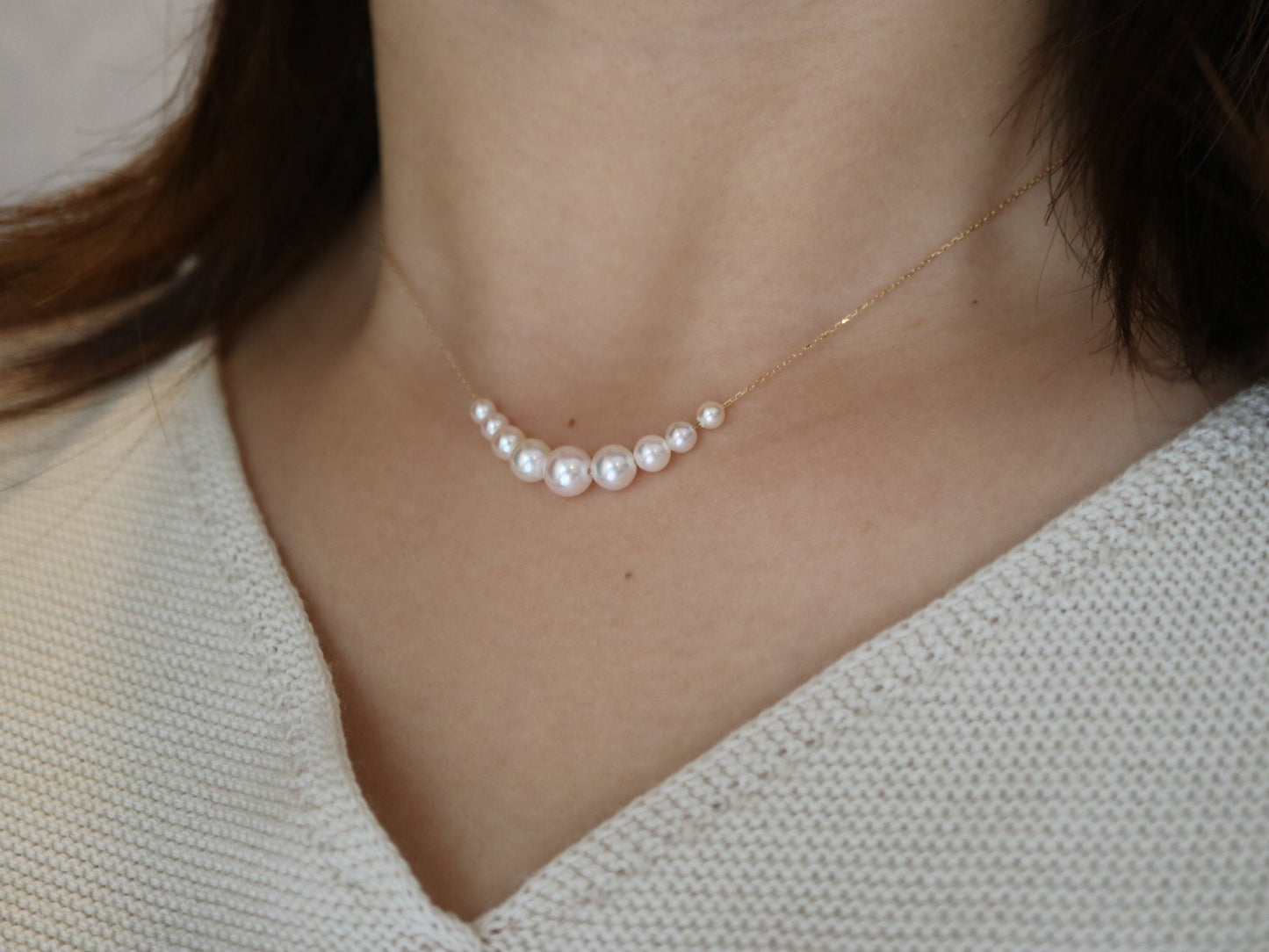 2.5 - 6mm Gradient Sized Akoya Pearl Smile Floating Pendant Necklace 18K Yellow Gold - KOKOPEARLJEWELRY - 4
