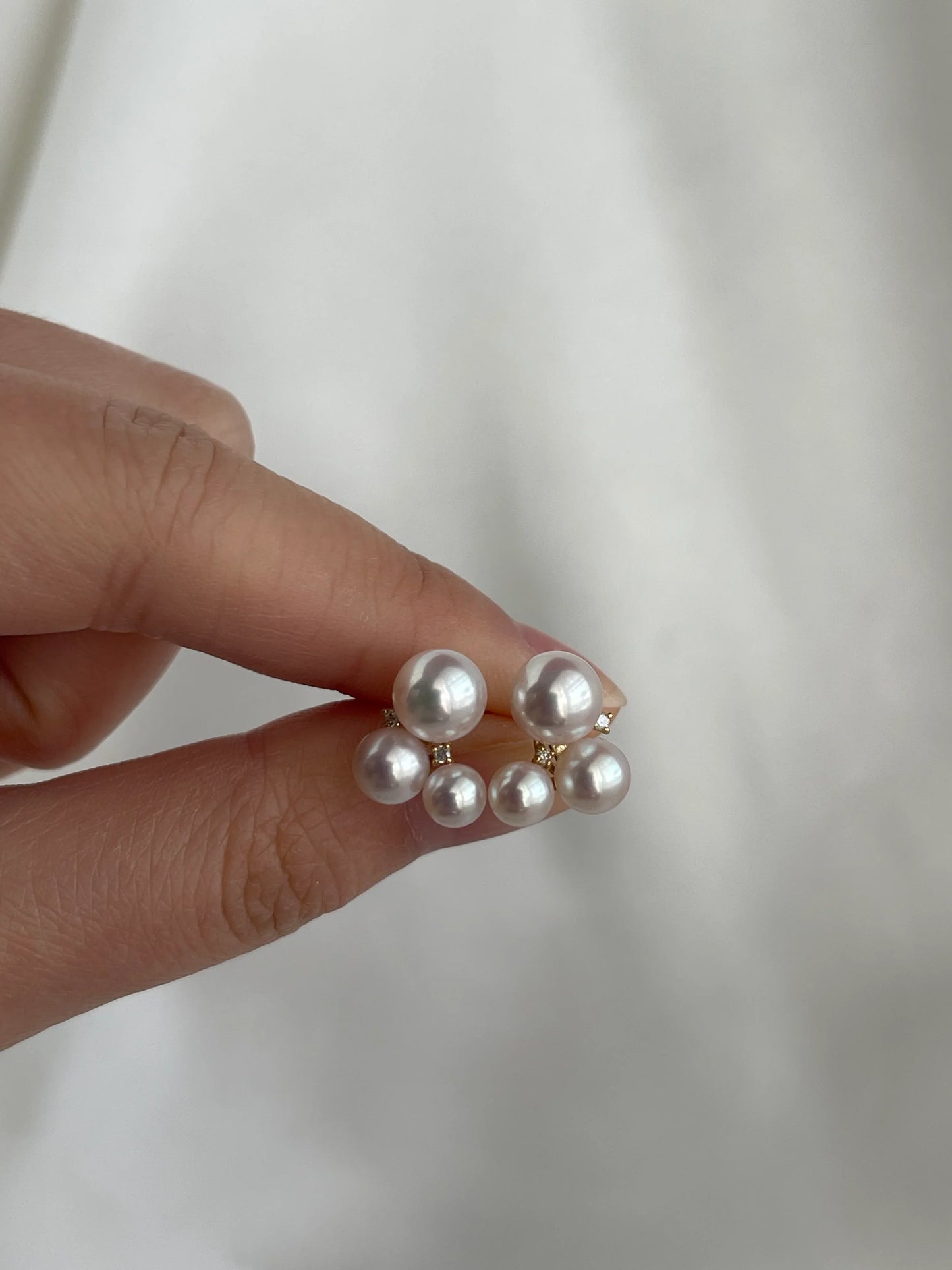 세 개의 아코야 진주 다이아몬드 스터드 귀걸이 K18YG / Pt900