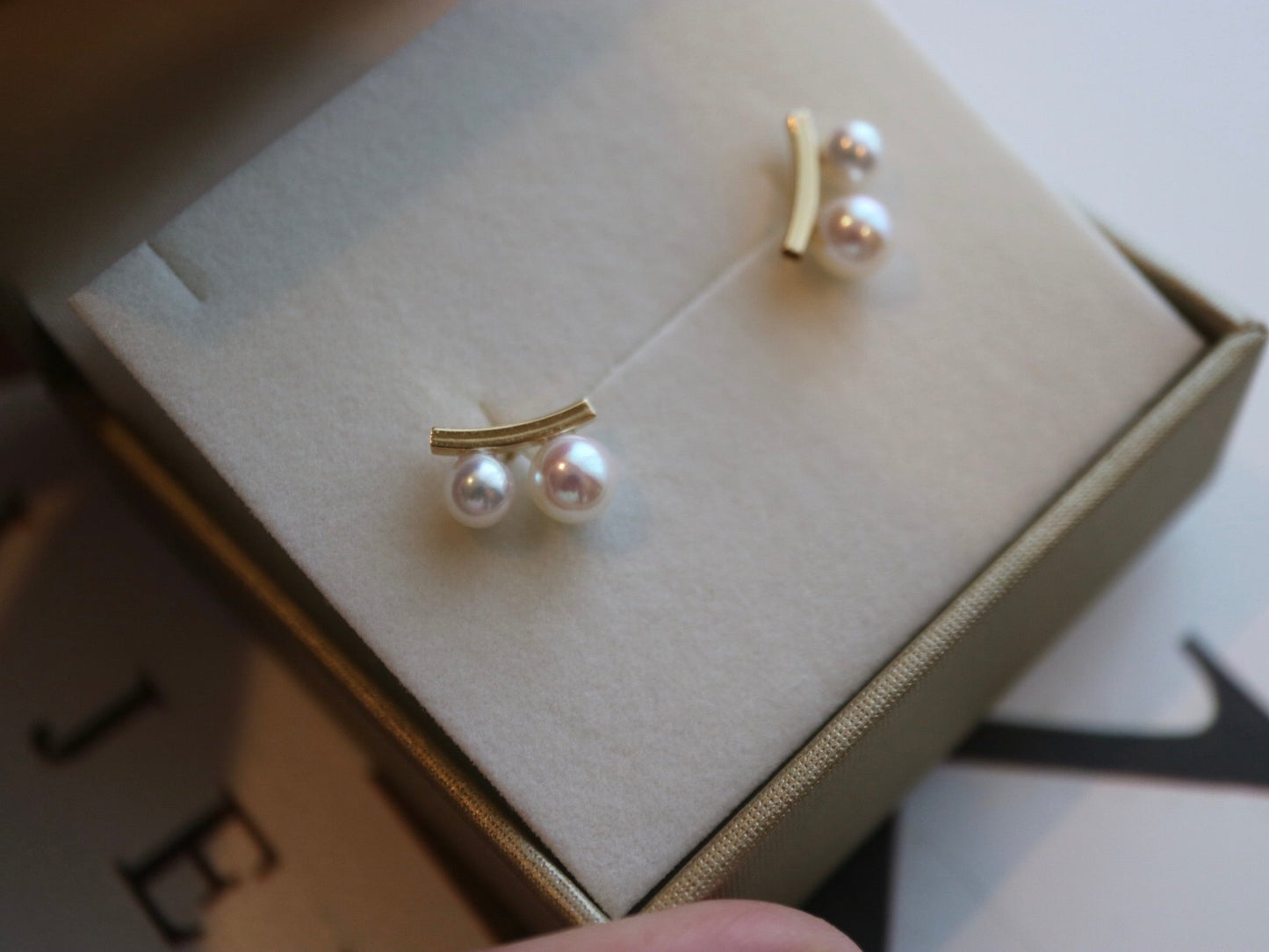 3.5+4.5mm Two Akoya Pearl Bar Stud Earrings 18K Yellow Gold - KOKOPEARLJEWELRY - 4