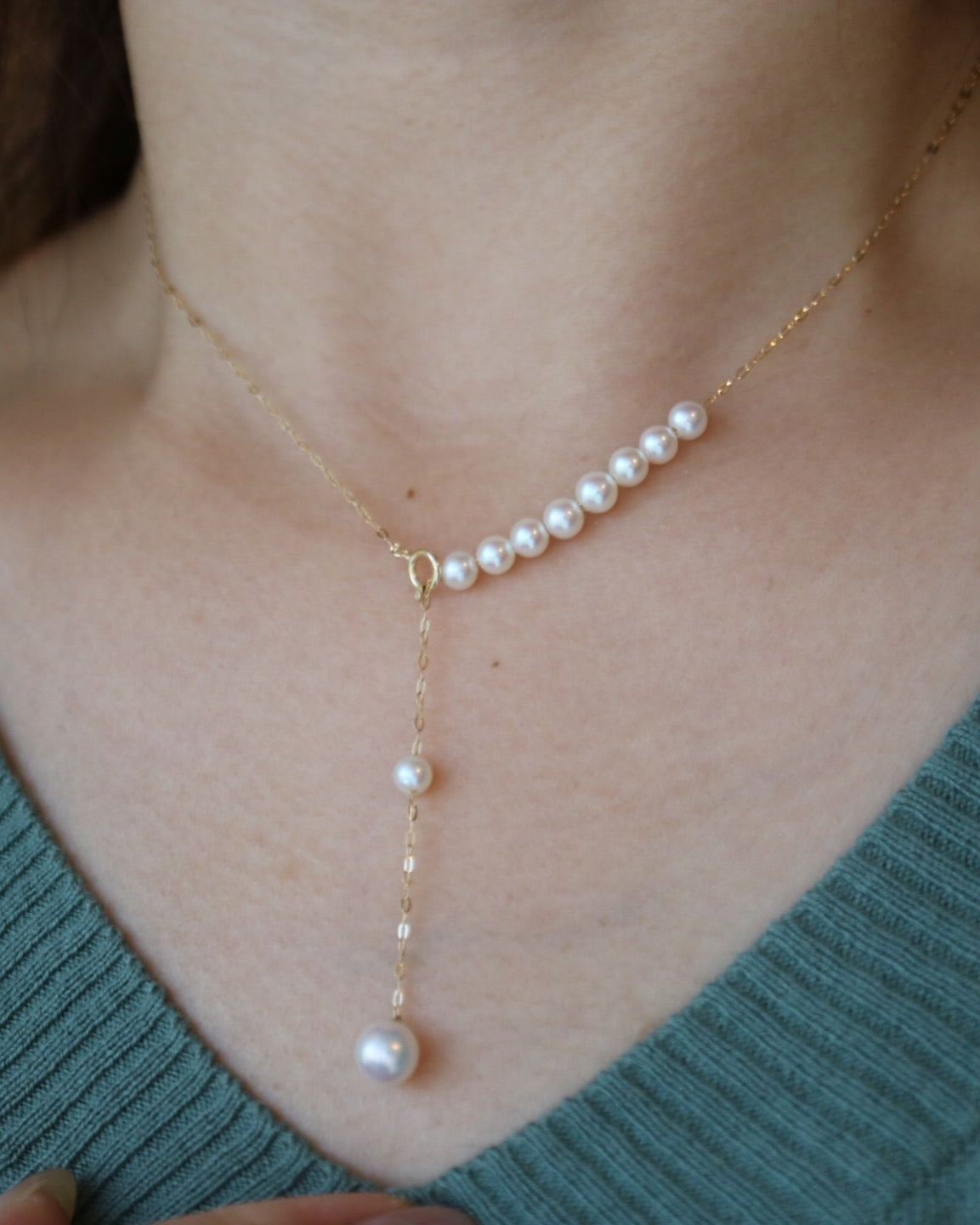 Model Wearing 18K Gold Akoya Pearl Station Necklace
