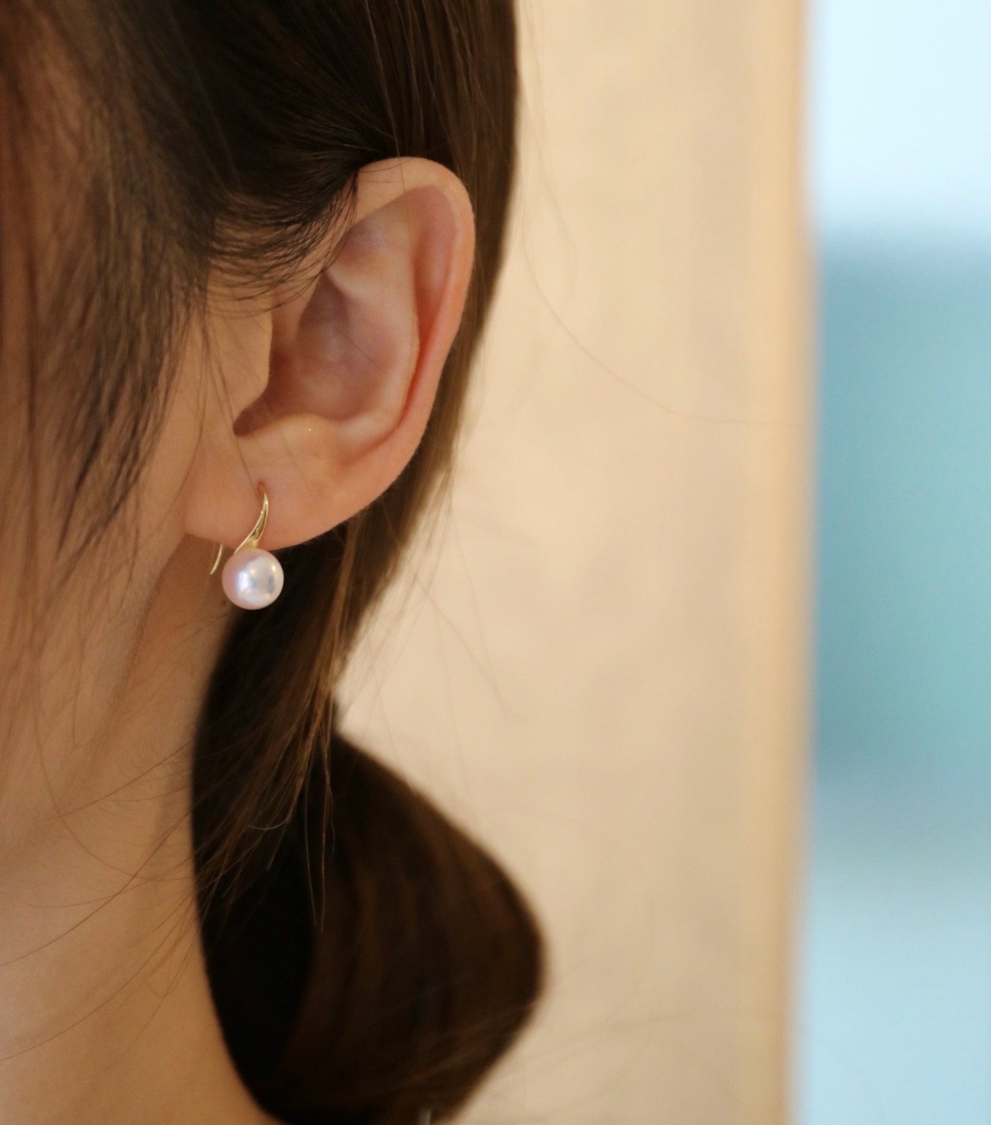 7.5mm White Akoya Pearl Drop Hook Earrings 18K Yellow Gold - KOKOPEARLJEWELRY - 4