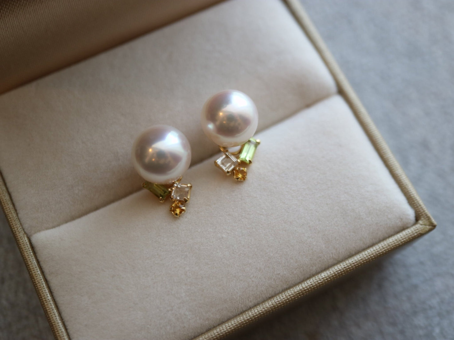 Mixed Color Topaz 7.5mm Akoya Pearl Stud Earrings 18K Yellow Gold - KOKOPEARLJEWELRY - 4