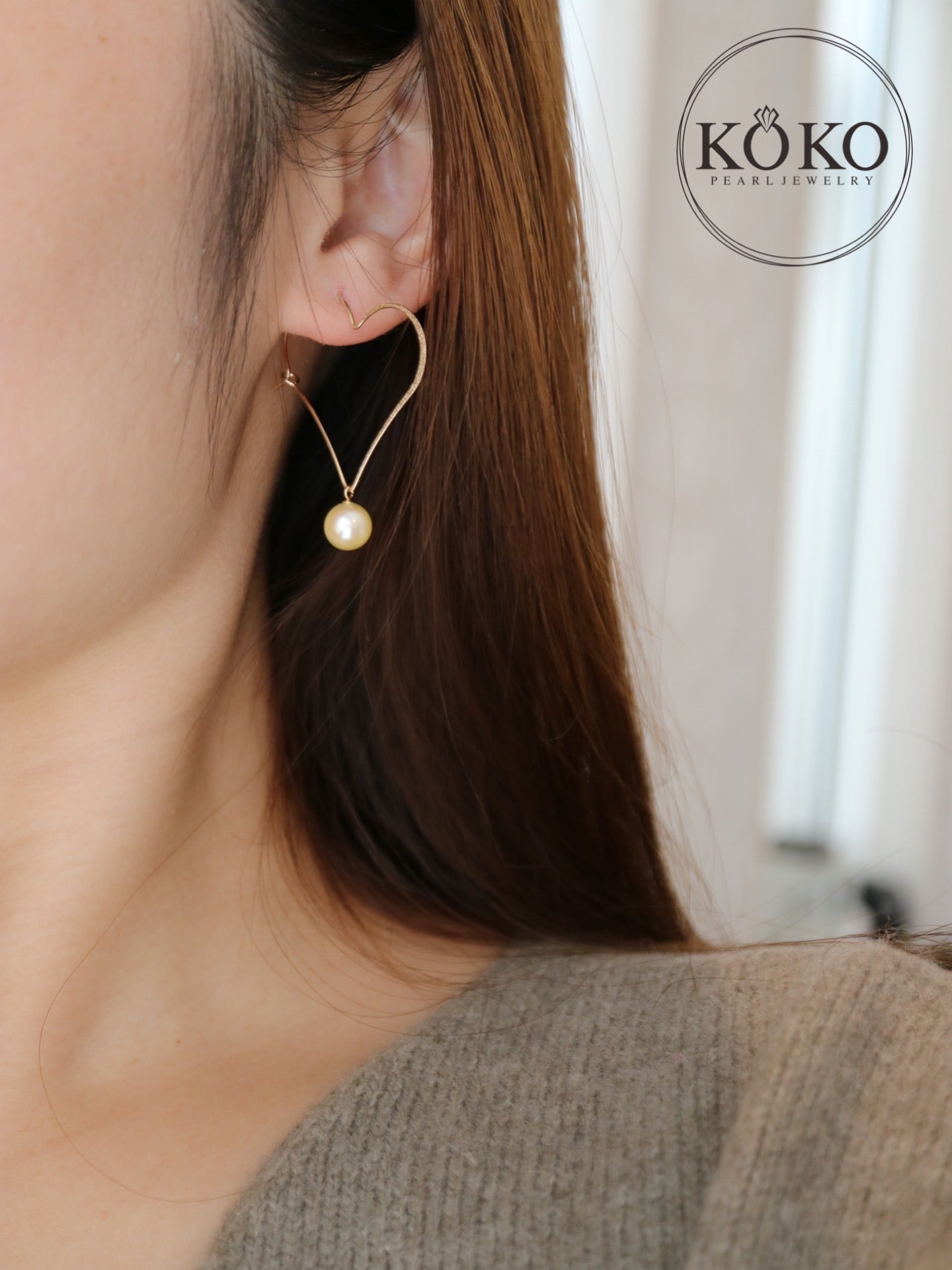 Natural Cream Golden Akoya Pearl Heart Shaped Hoop Earrings 10K Gold - KOKOPEARLJEWELRY - 2