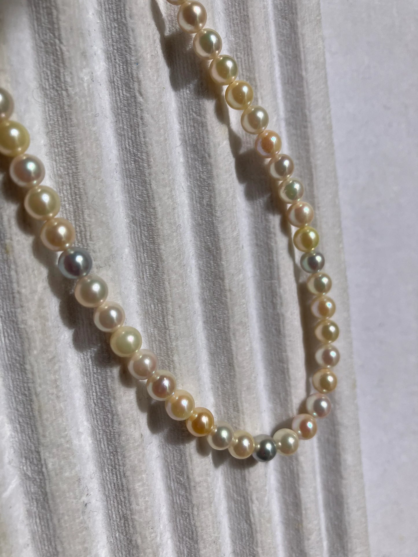 Rainbow Color Dây Chuyền Chuỗi Ngọc Trai Akoya 4.5mm