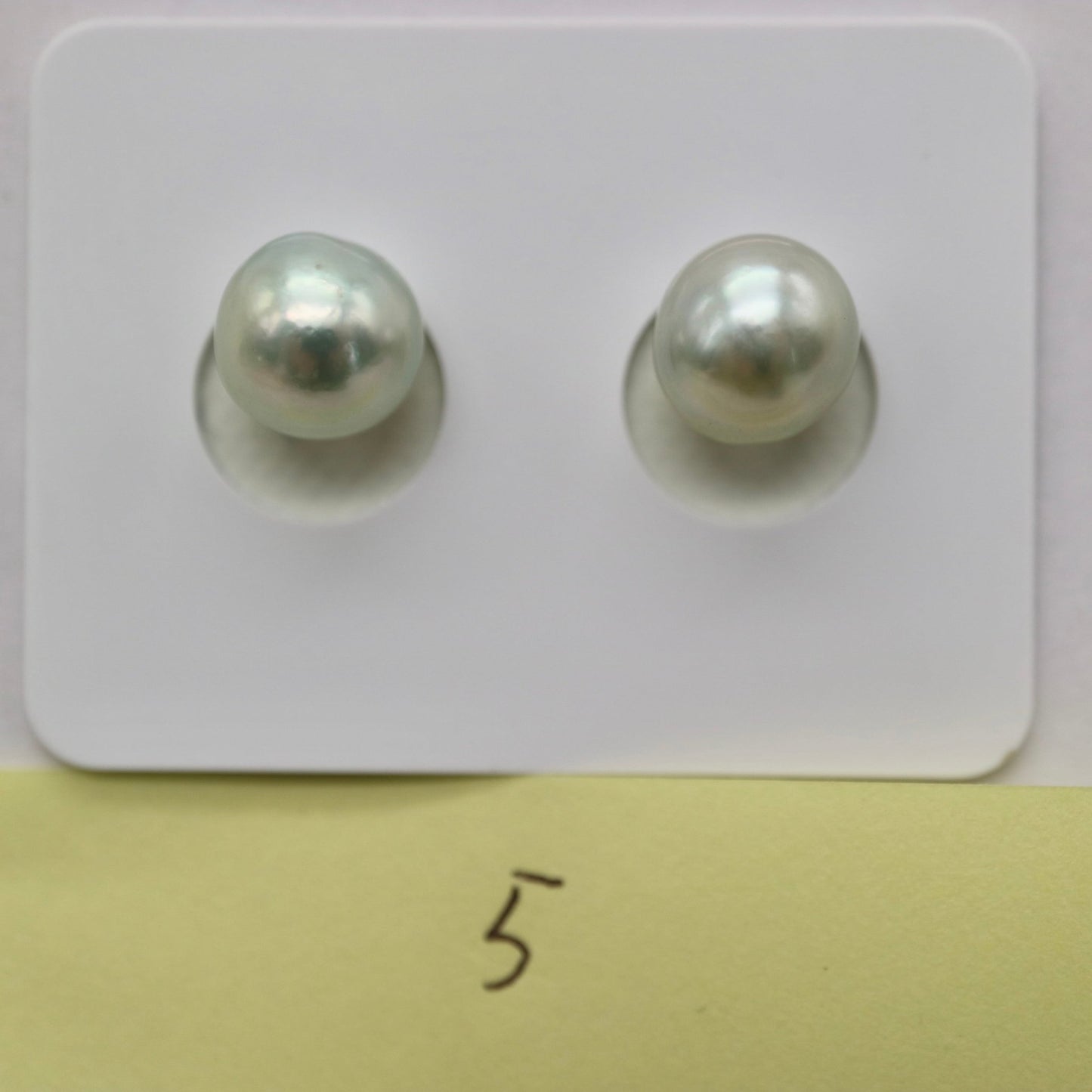 One of a Kind 7.5-8mm Natural Color Baroque Akoya Pearl Earring