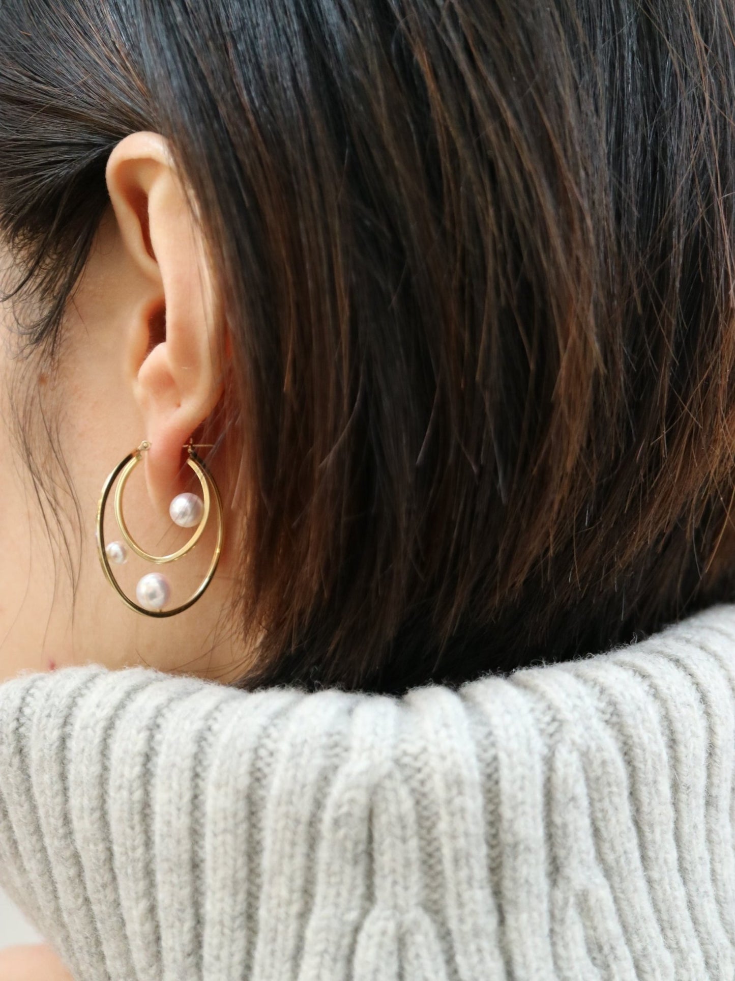 4.5 - 6.5mm Akoya Pearl Little Galaxy Hoop Earrings 18K Yellow Gold - KOKOPEARLJEWELRY - 3