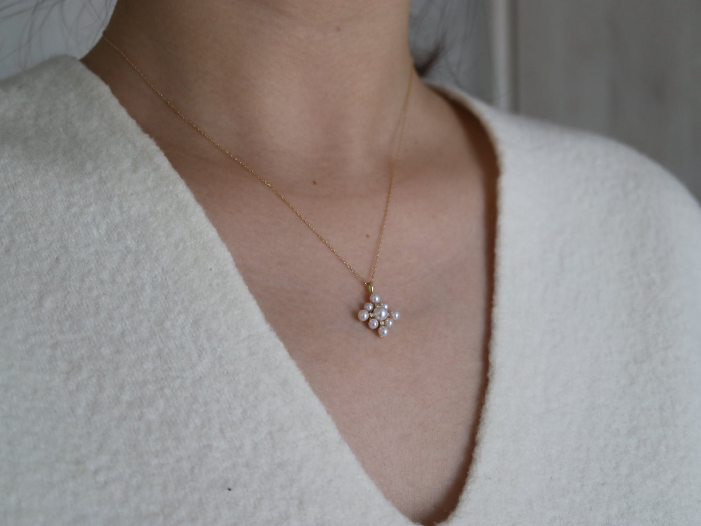 3 - 4.5mm Akoya Pearl Diamond Snowflake Pendant Necklace 18K Yellow Gold - KOKOPEARLJEWELRY - 1