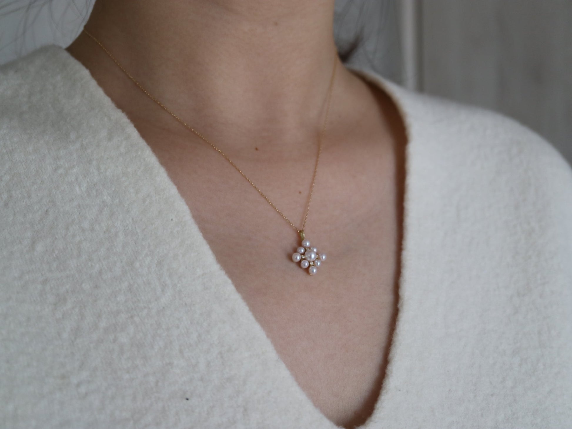 3 - 4.5mm Akoya Pearl Diamond Snowflake Pendant Necklace 18K Yellow Gold - KOKOPEARLJEWELRY - 1