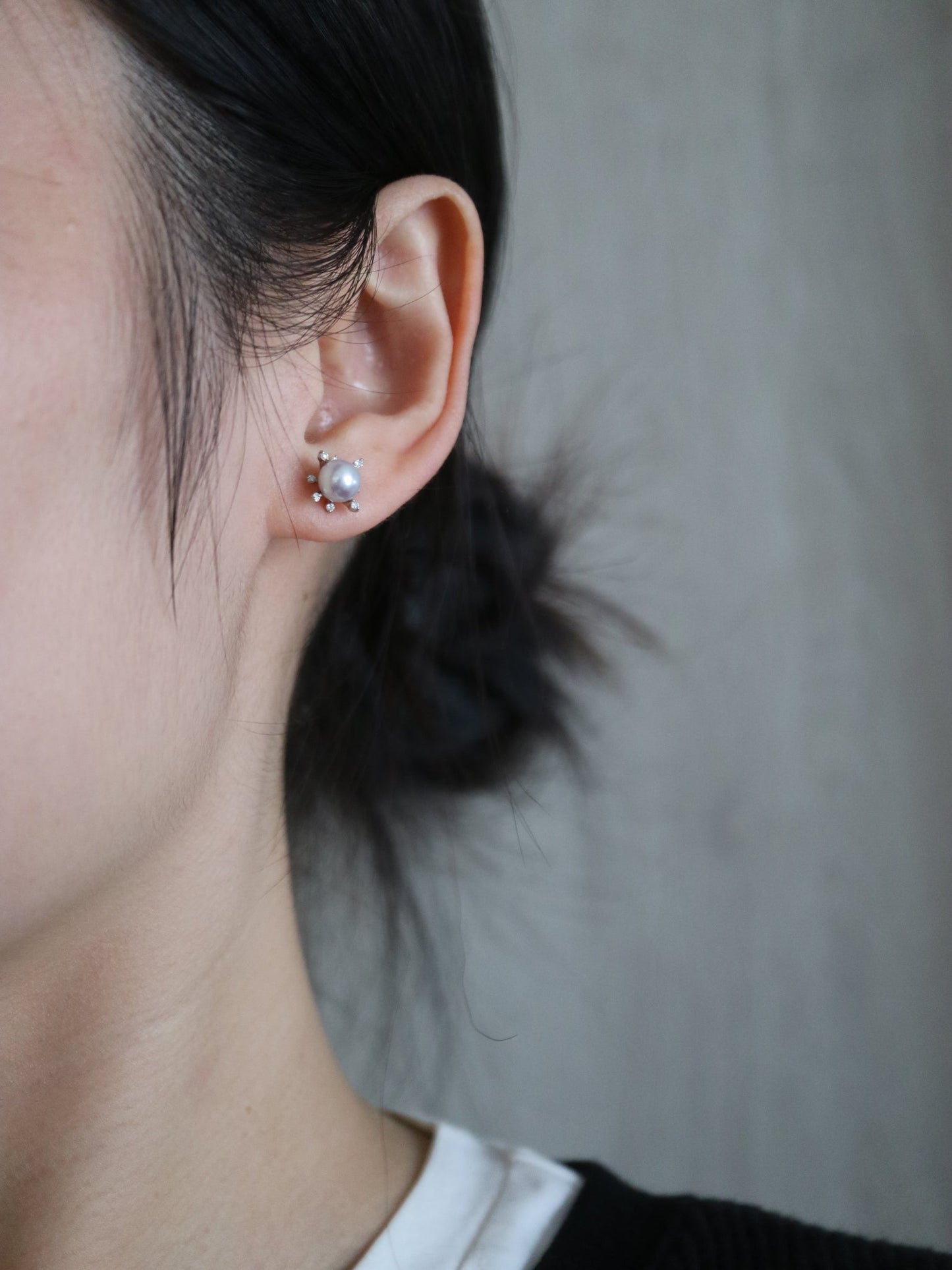 6mm Natural Silver Blue Akoya Pearl Firework Design Dimond Stud Earrings Platinum - KOKOPEARLJEWELRY - 4