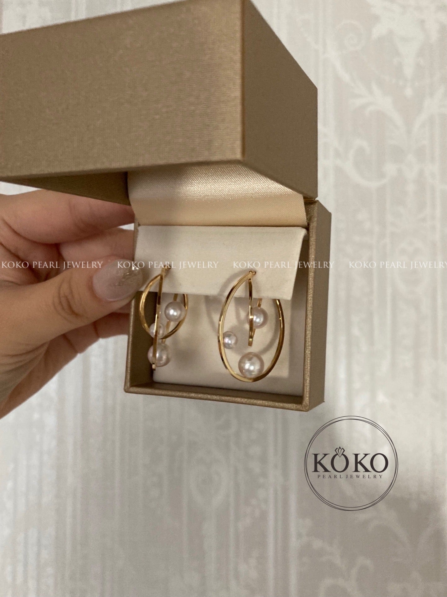 4.5 - 6.5mm Akoya Pearl Little Galaxy Hoop Earrings 18K Yellow Gold - KOKOPEARLJEWELRY - 5