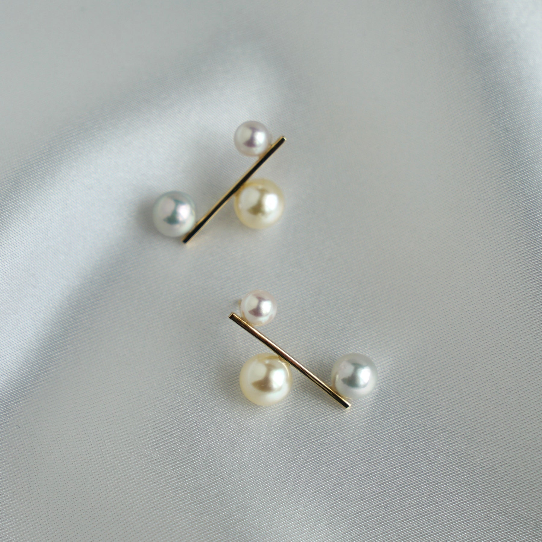 Three Color 4.5 - 7mm Akoya Pearl Bar Stud Earrings 18K Yellow Gold - KOKOPEARLJEWELRY - 4