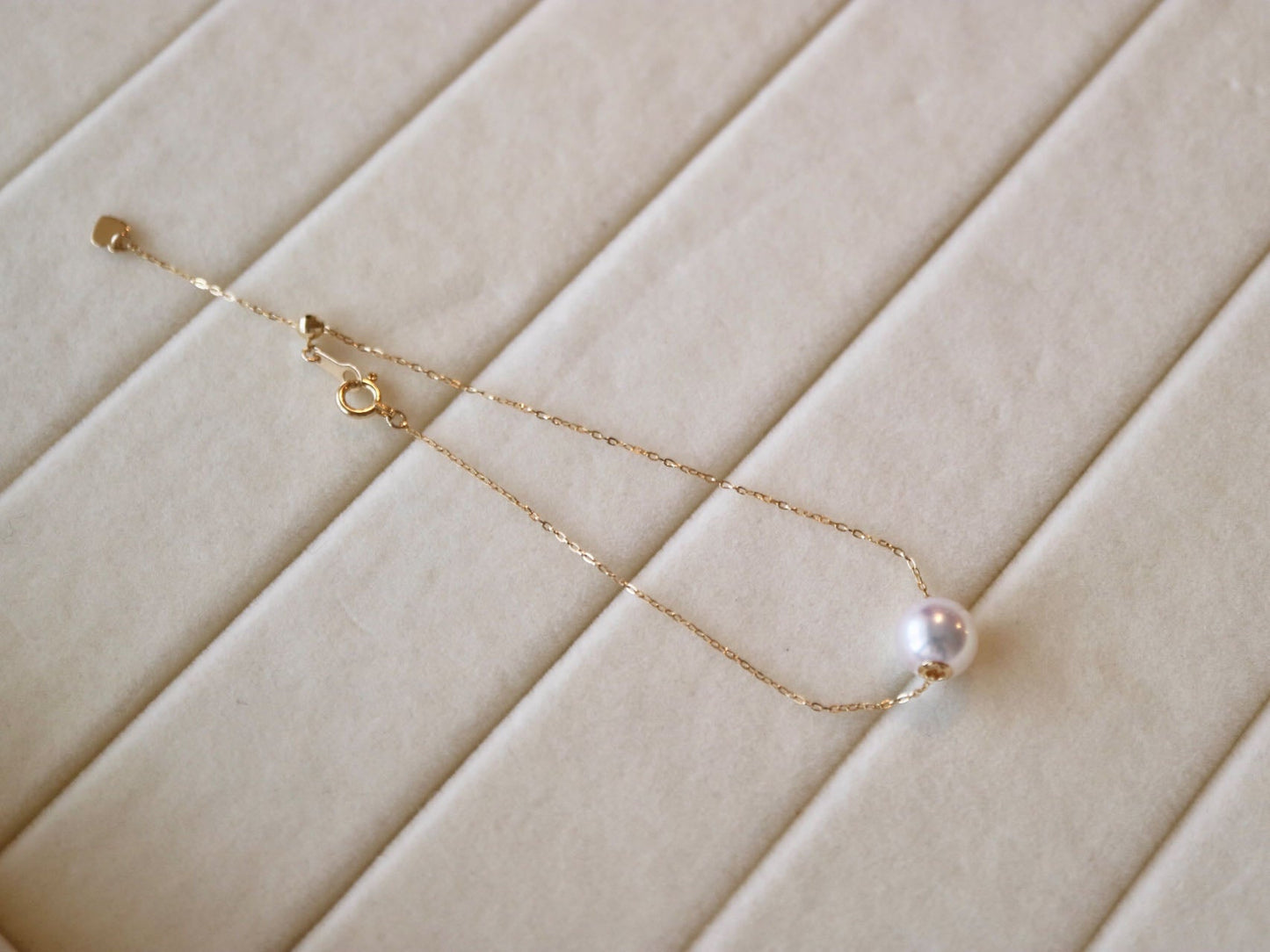 8mm Akoya Pearl Floating Pendant Bracelet 18K Yellow Gold - KOKOPEARLJEWELRY - 5