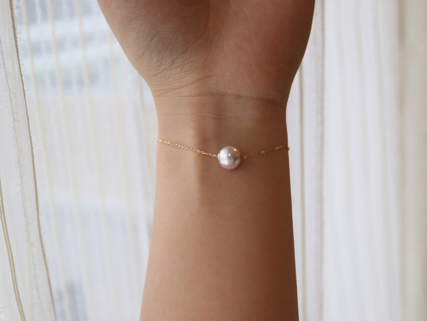 8mm Akoya Pearl Floating Pendant Bracelet 18K Yellow Gold - KOKOPEARLJEWELRY - 2