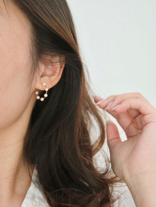 3.5–4mm Akoya Pearl Station Hoop Earrings in 18K Yellow Gold - KOKOPEARLJEWELRY - 1