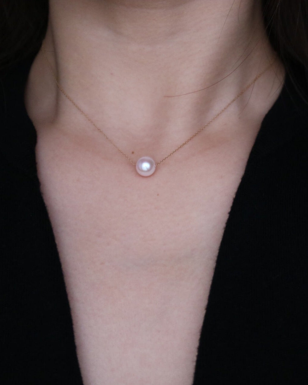 Model Wearing Floating Akoya Pearl Necklace – Minimalist and Elegant Look - 1
