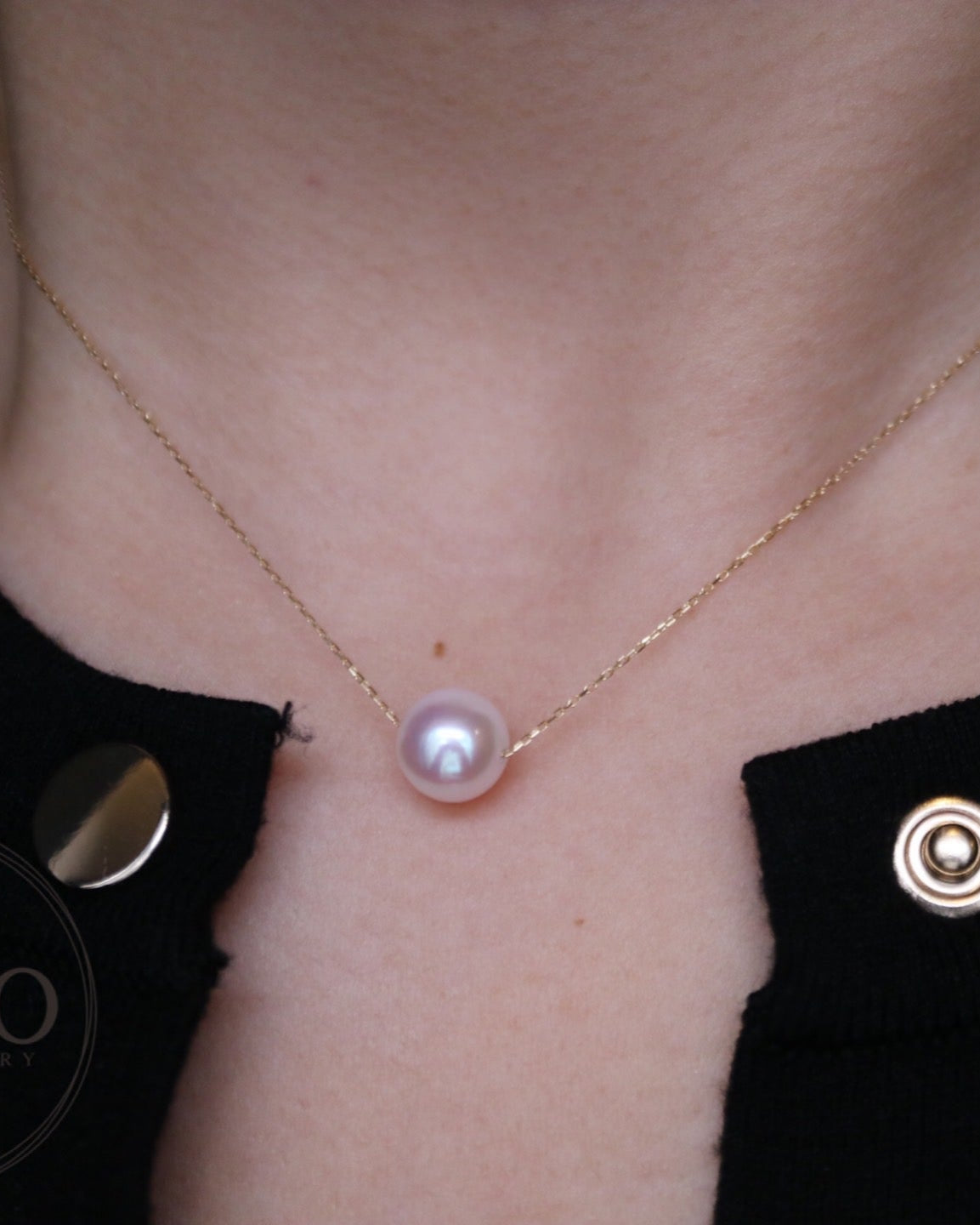 Japanese Akoya Floating Pearl Necklace – 8.5-9mm Pearl on 10K Solid Yellow Gold Chain