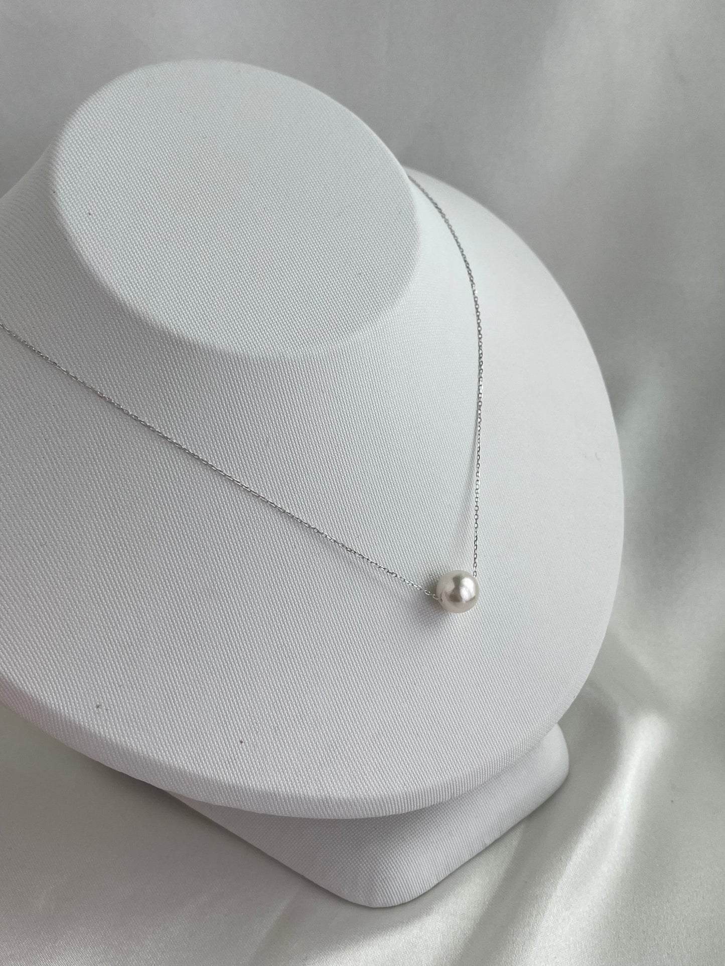 8.5 - 9mm Akoya Pearl Floating Pendant Necklace – 10K White Gold Chain - KOKOPEARLJEWELRY - 5