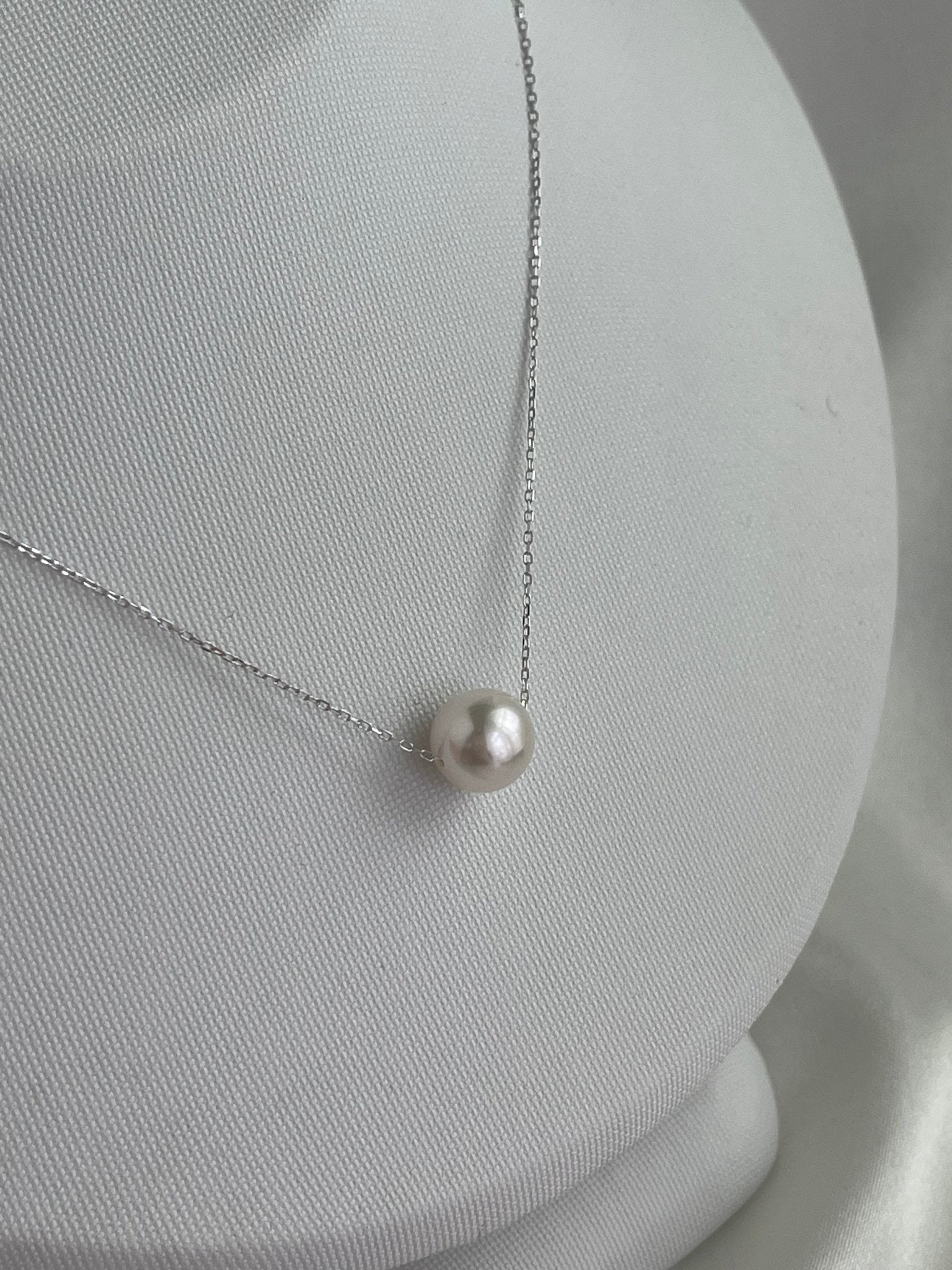 8.5 - 9mm Akoya Pearl Floating Pendant Necklace – 10K White Gold Chain - KOKOPEARLJEWELRY - 6