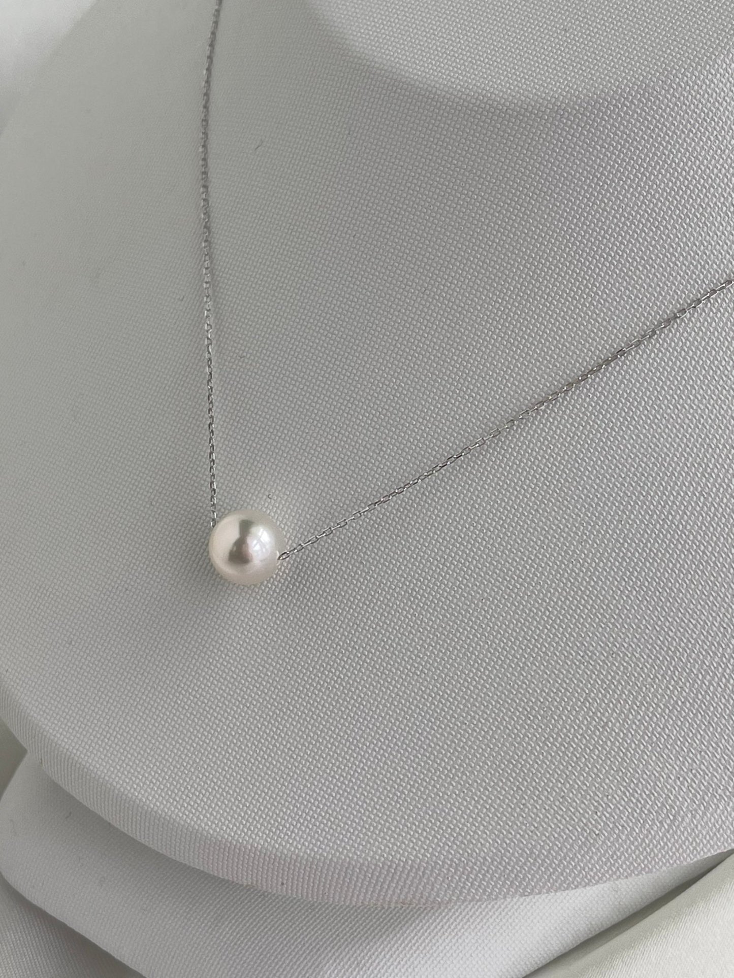 8.5 - 9mm Akoya Pearl Floating Pendant Necklace – 10K White Gold Chain - KOKOPEARLJEWELRY - 7
