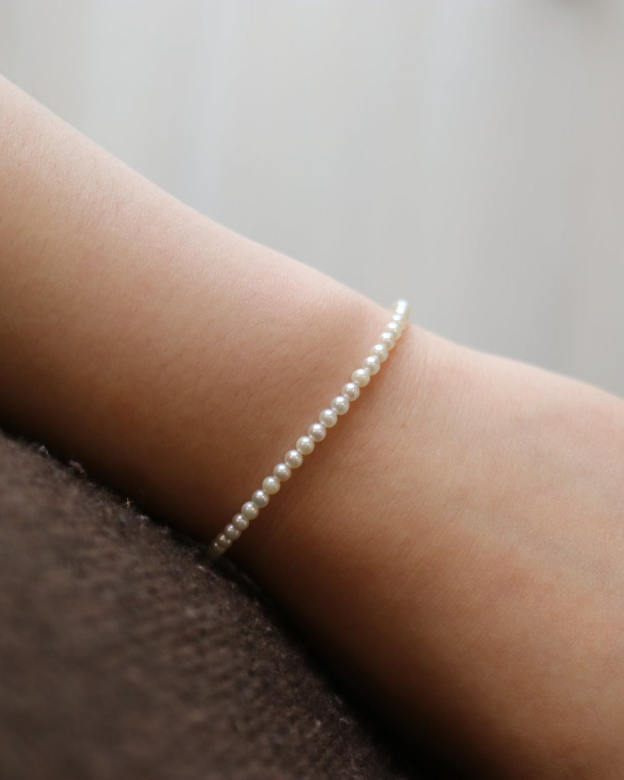 Rare 2.5mm Akoya Pearl Beaded Bracelet in 18K Yellow Gold - KOKOPEARLJEWELRY - 1
