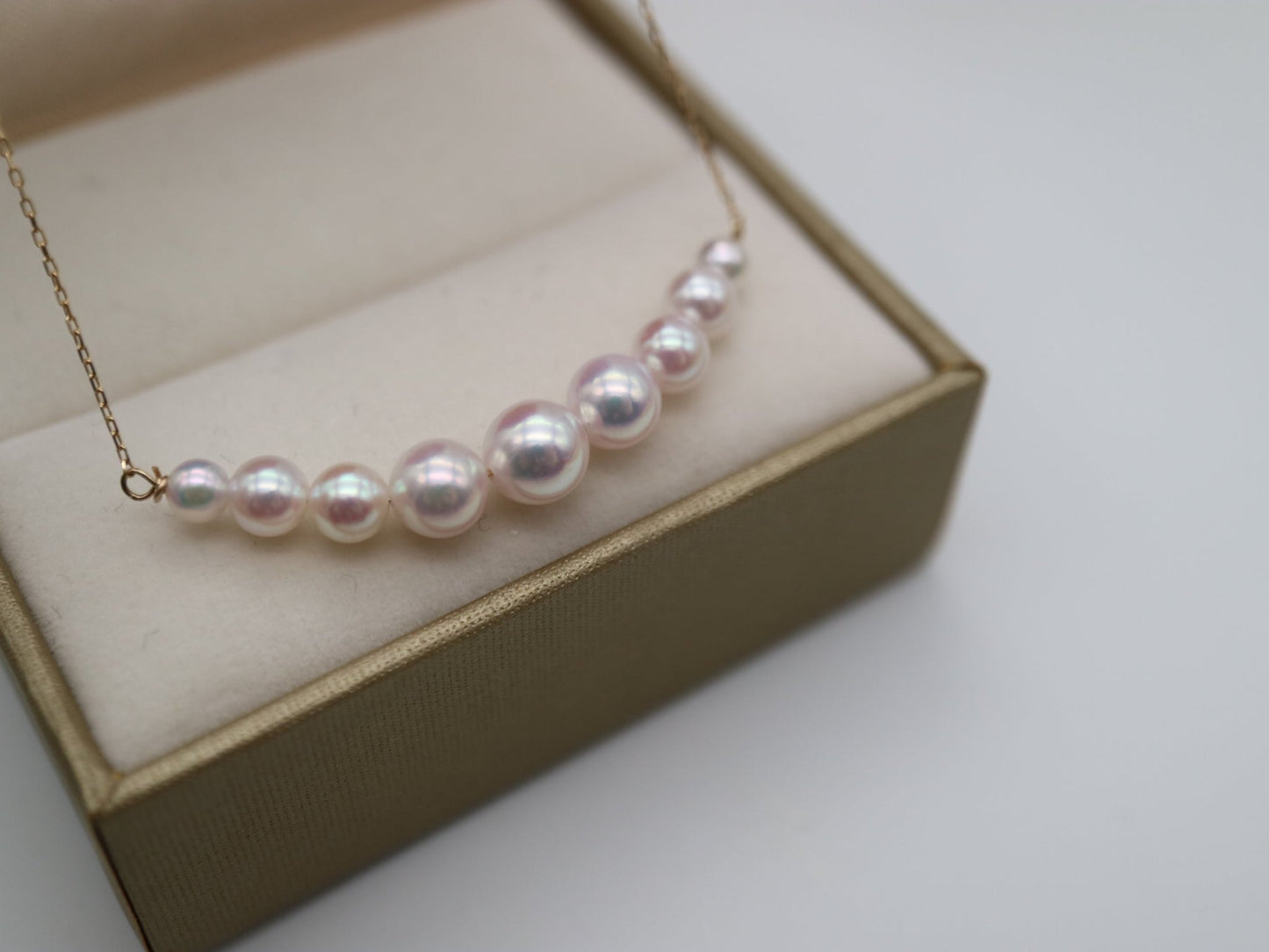 3.5 - 6mm Gradient Sized Akoya Pearl Smile Pendant Necklace 18K Yellow Gold - KOKOPEARLJEWELRY - 5