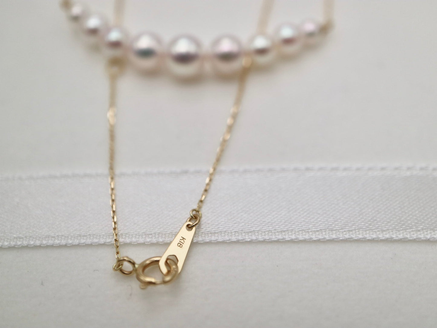 3.5 - 6mm Gradient Sized Akoya Pearl Smile Pendant Necklace 18K Yellow Gold - KOKOPEARLJEWELRY - 8