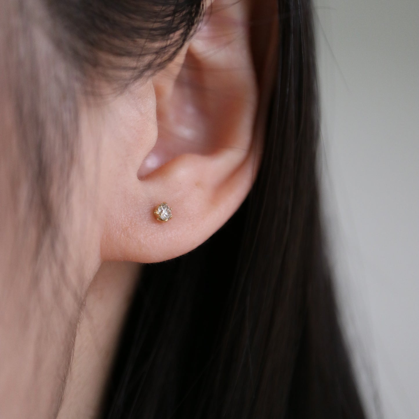 0.2ct Natural Diamond Stud Earrings K18YG