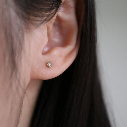 0.2ct Natural Diamond Stud Earrings K18YG