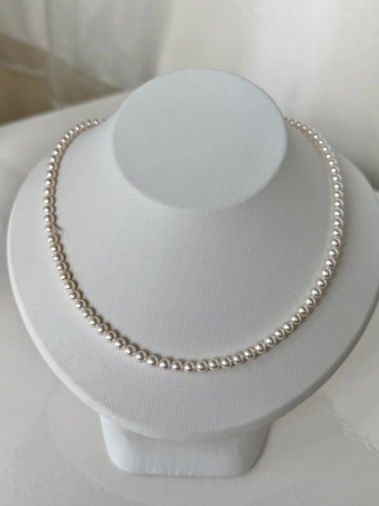 库存有限 | 镜面光泽 4.5毫米半圆形阿古屋珍珠项链串