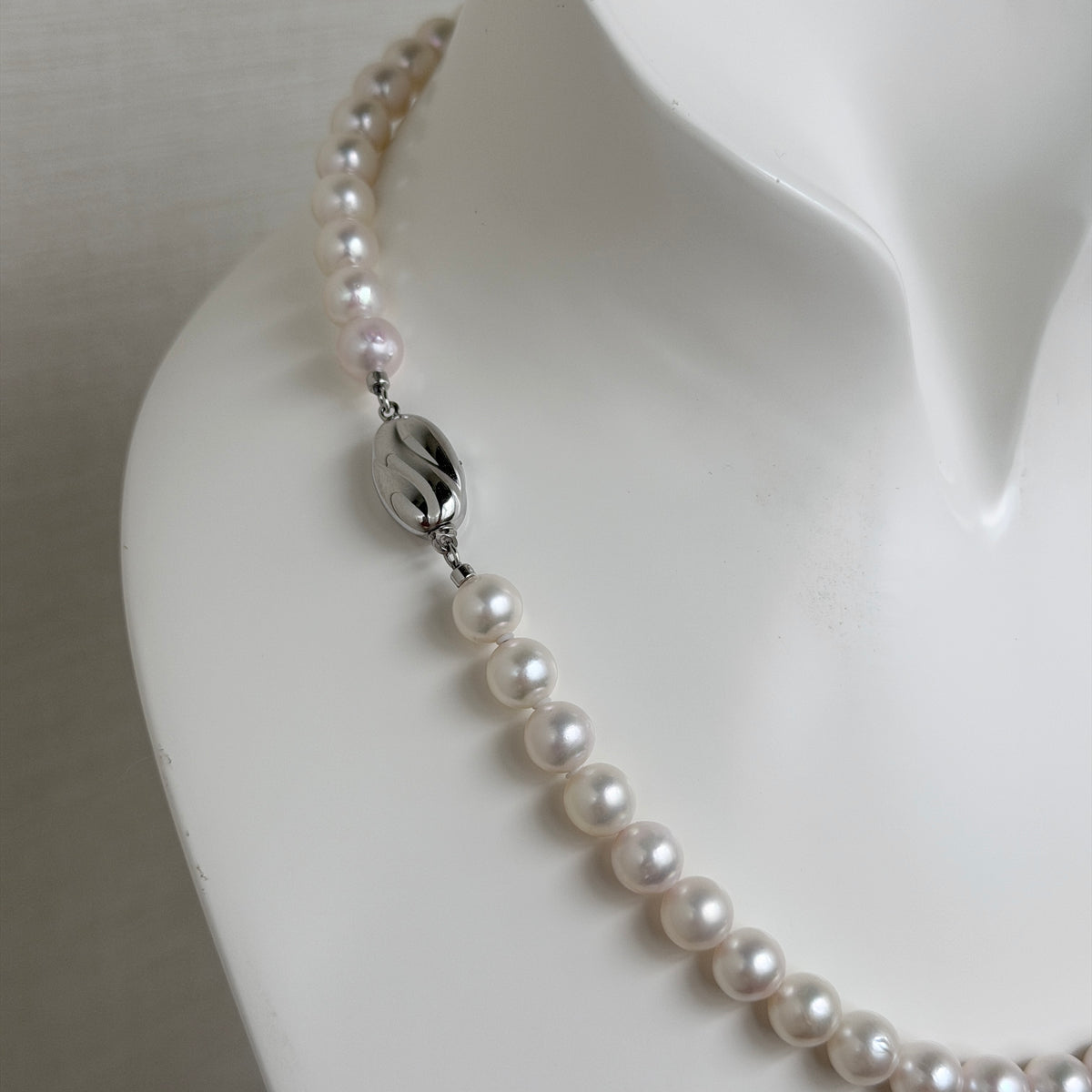 White Tone 7.5-8.0mm アコヤ真珠ネックレス