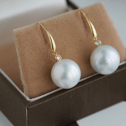 10mm White South Sea Pearl Diamond Hook Earrings K18YG