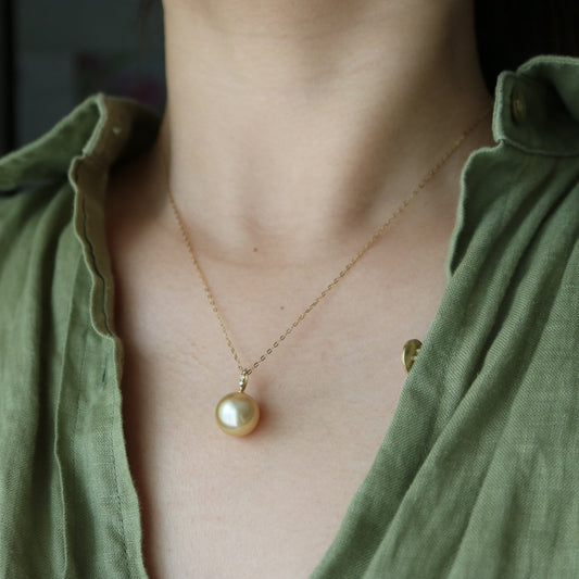 11 mm Golden South Sea Pearl Diamond Pendant Necklace – 18K White Gold