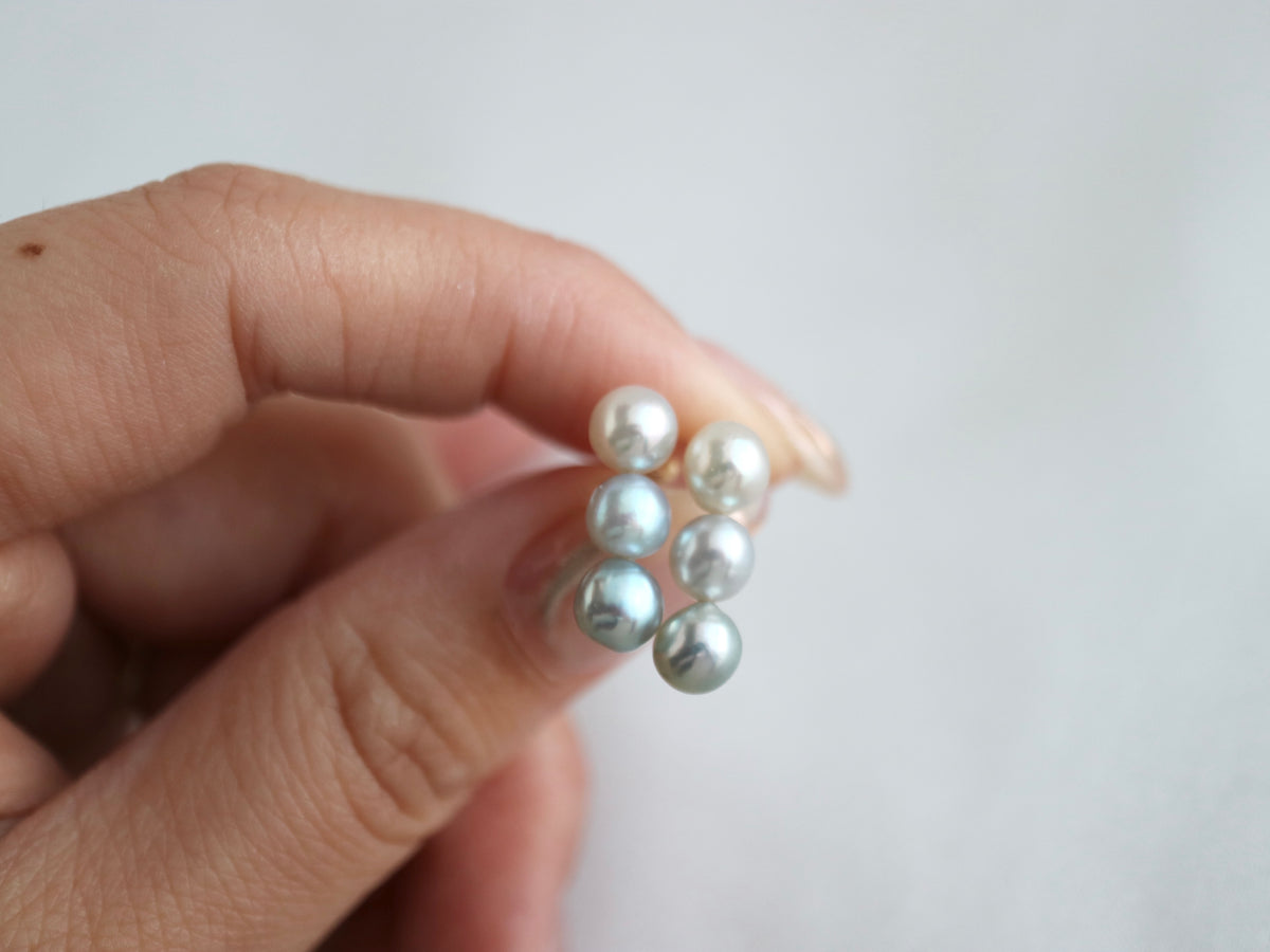 Natural Silver Blue 5mm Akoya Pearl Bar Earrings 18K Yellow Gold
