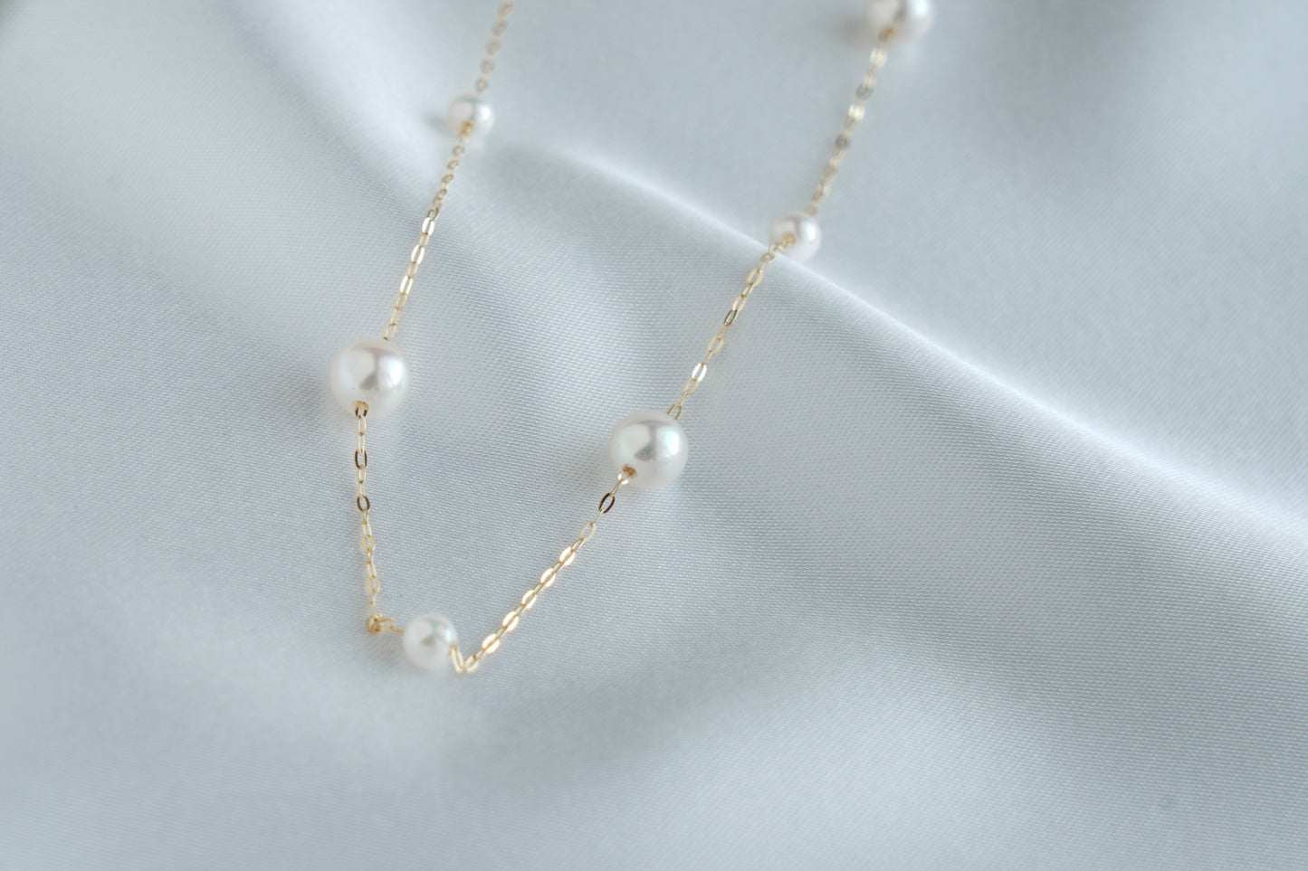 4+6.5mm Two Sizes Akoya Pearl Station Necklace 18K Yellow Gold