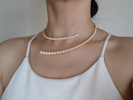 Gradient Sized Akoya Pearl & 10K Gold Beads Memory Wire Choker Necklace - KOKOPEARLJEWELRY - 1