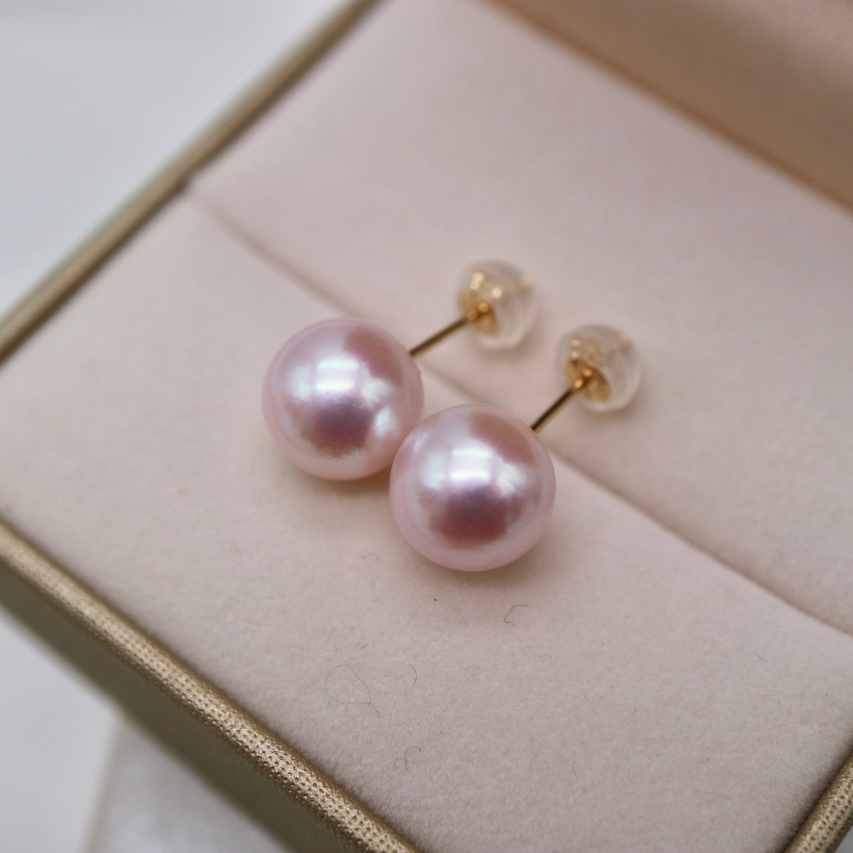 Pierced/Clip-On Type | Rare 9.0mm Sakura Pink Akoya Pearl Stud Earrings K18YG
