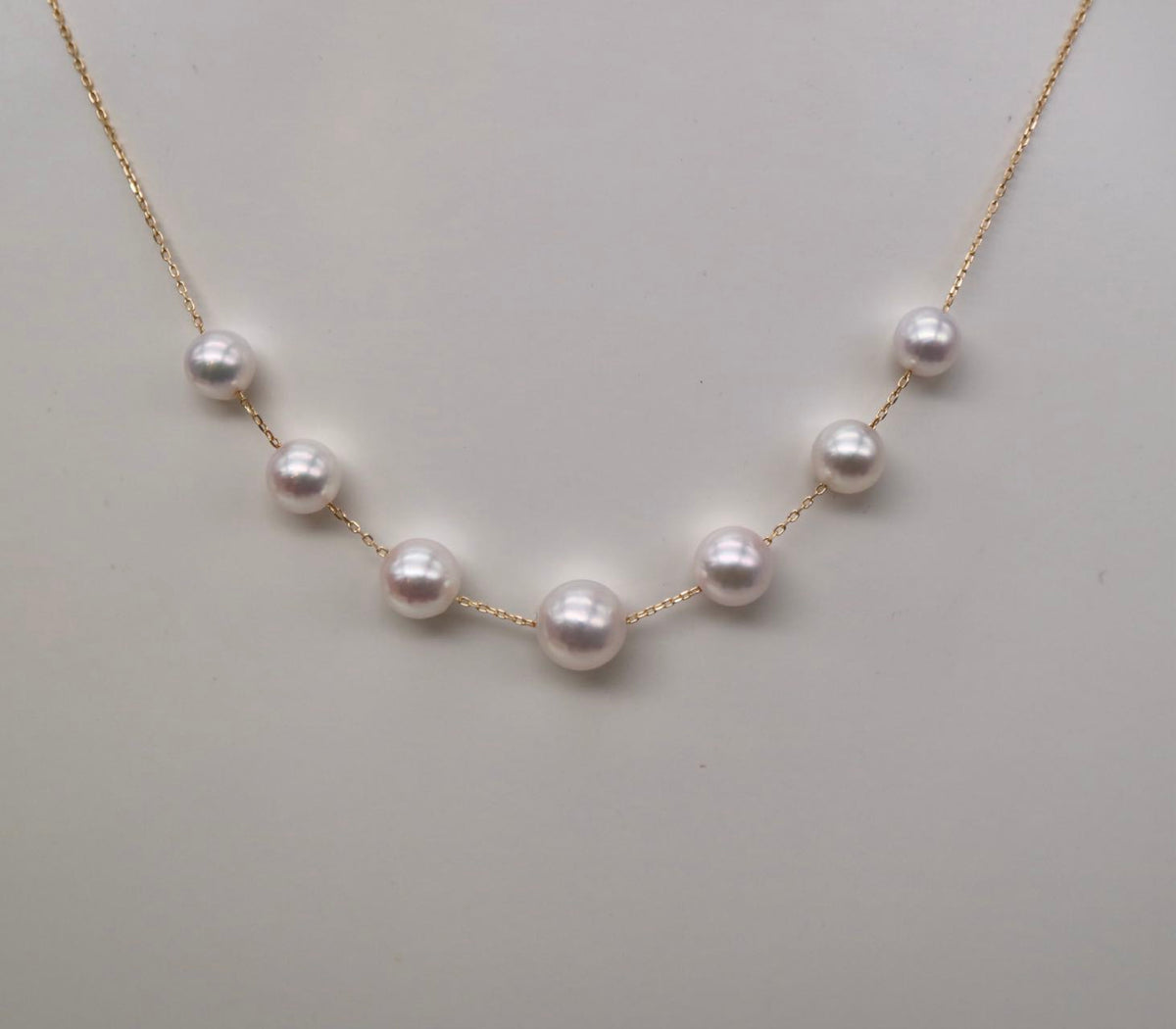 5.0-6.5mm Akoya Pearl Smile Station Necklace 18K Yellow Gold