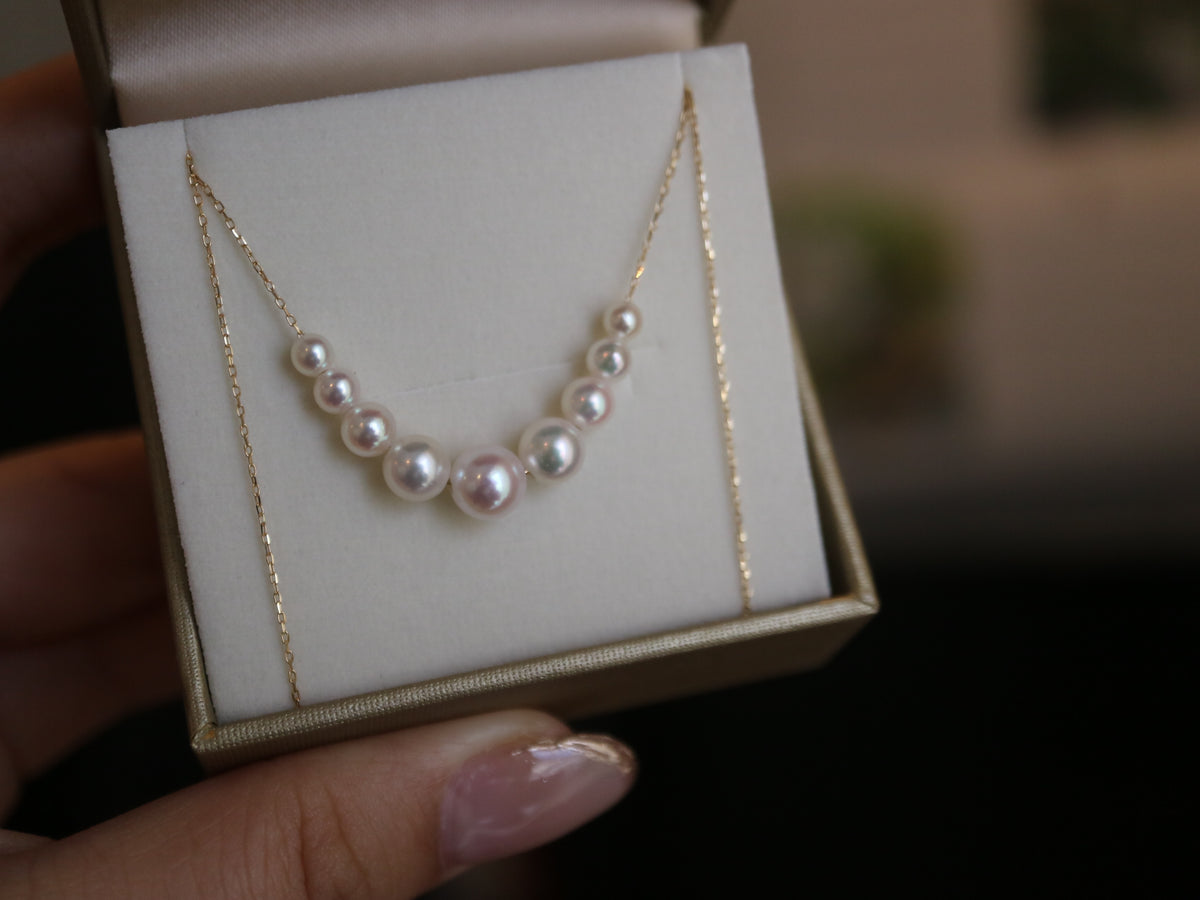 2.5-6.0mm Gradient Sized Akoya Pearl Smile Floating Pendant Necklace 18K Yellow Gold