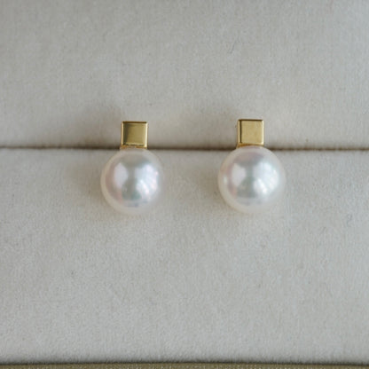 7.5mm Akoya Pearl Square Design Stud Earrings 18K Yellow Gold
