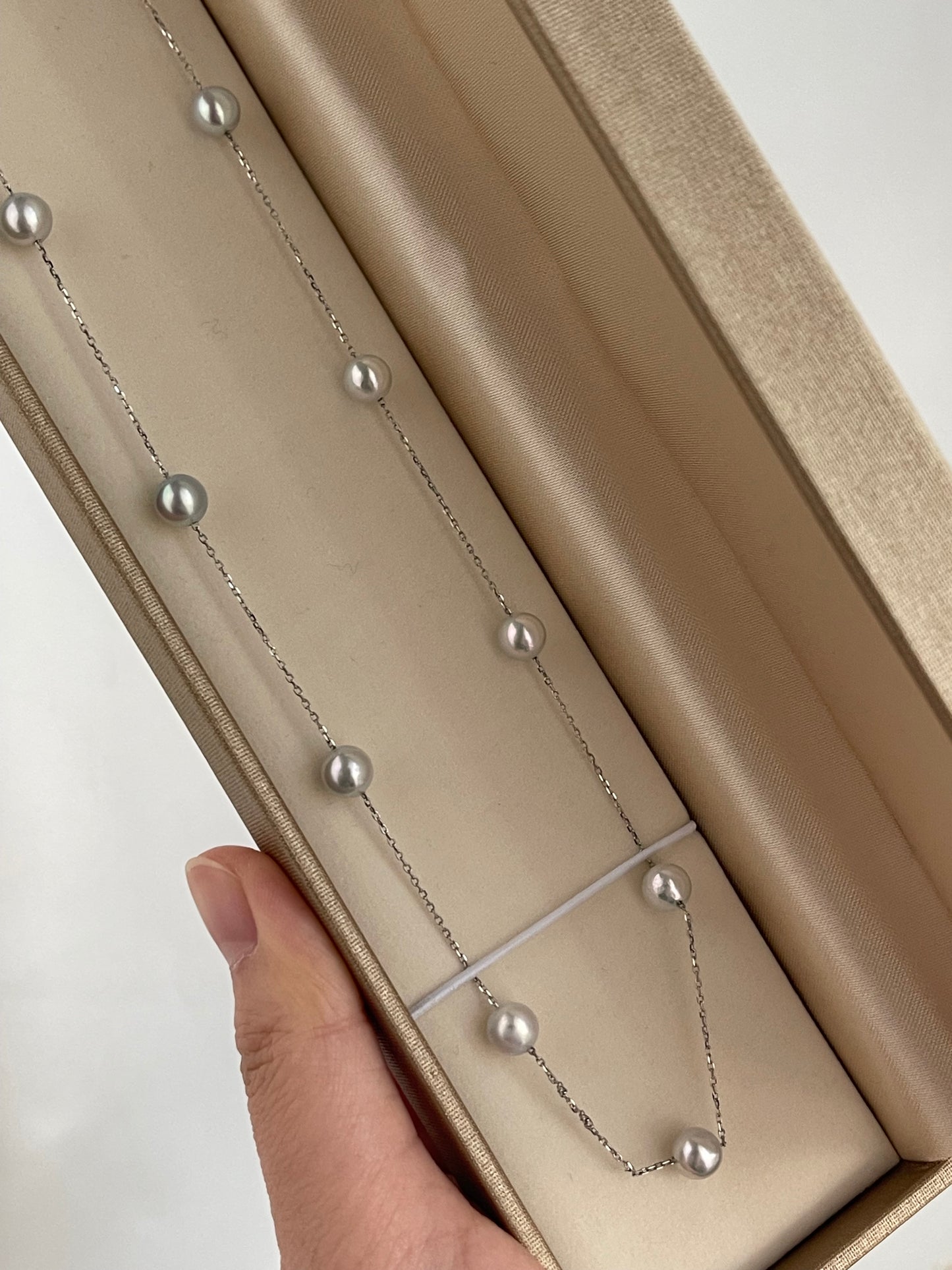 6mm 天然シルバー ブルー アコヤ真珠 ステーションネックレス 18K ホワイトゴールド 45cm
