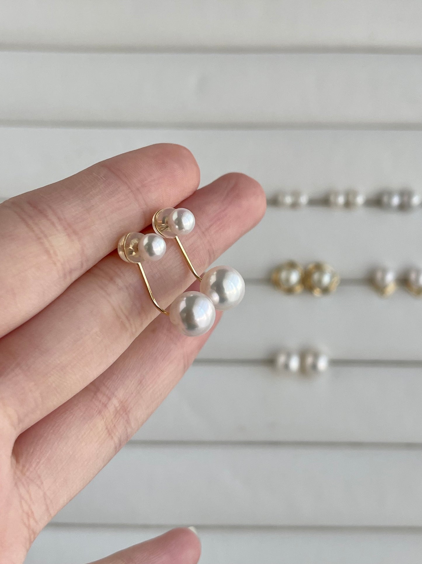 2ways wearing 4.5+8.0mm Akoya pearl L shaped earrings 18k yellow gold
