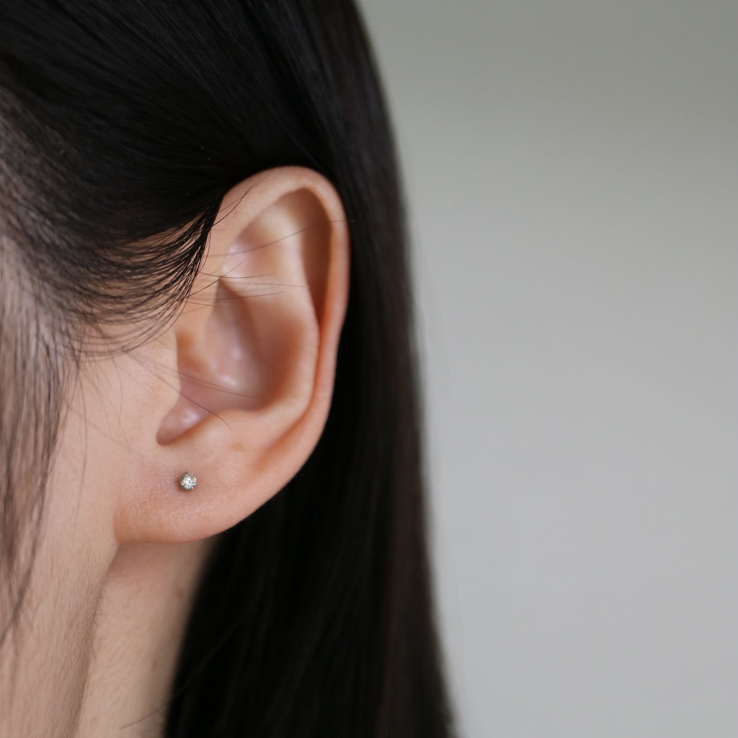 0.1ct Natural Diamond Stud Earrings Pt900