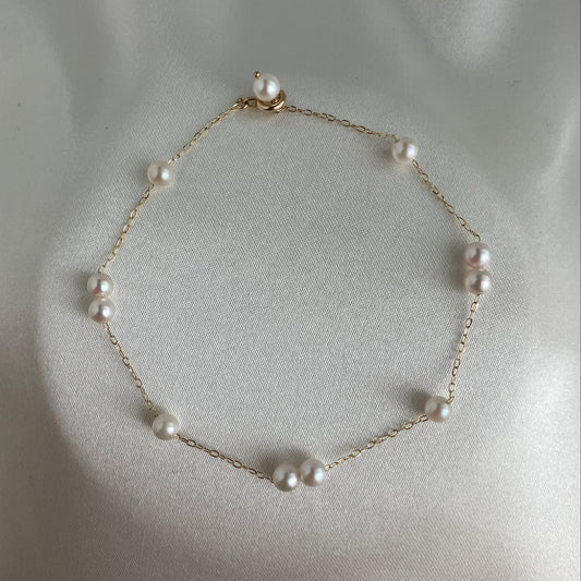 4.0–4.5mm Champagne White Akoya Pearl Station Bracelet – 10K Yellow Gold