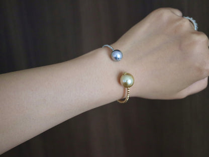 독특한 디자인 | 골든 사우스 씨 진주 & 타히티 진주 메모리 와이어 뱅글 18KYG & Pt900 비즈