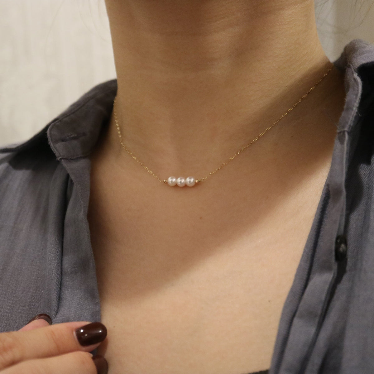 4.5mm Akoya Pearl Three Pearl Bar Pendant Necklace 10K Yellow Gold - KOKOPEARLJEWELRY - 2