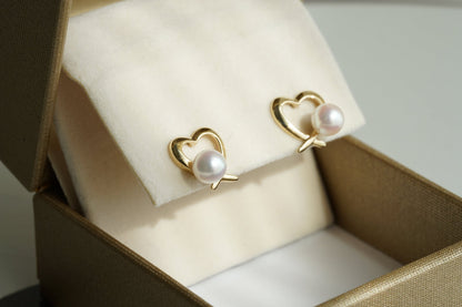 4mm Akoya Pearl Little Heart Stud Earrings 10K Yellow Gold - KOKOPEARLJEWELRY - 3