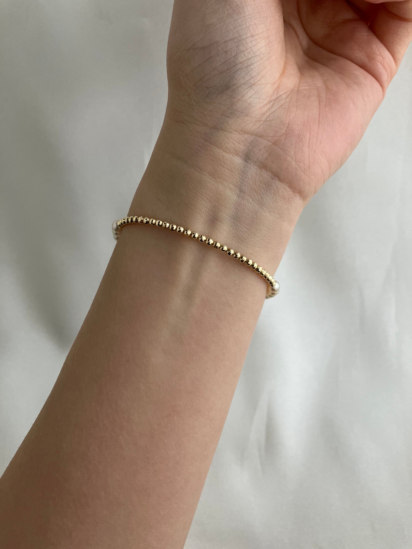 Gradient Size Akoya Pearl 10K/18K Gold Beads Flexible Memory Wire Bangle